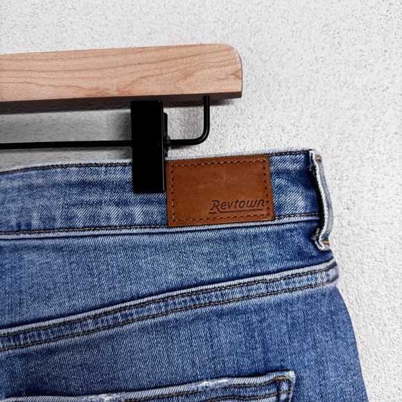 Revtown High Waisted Jeans Distressed Raw Hemline Medium Wash 33 Regular - Picture 8 of 11